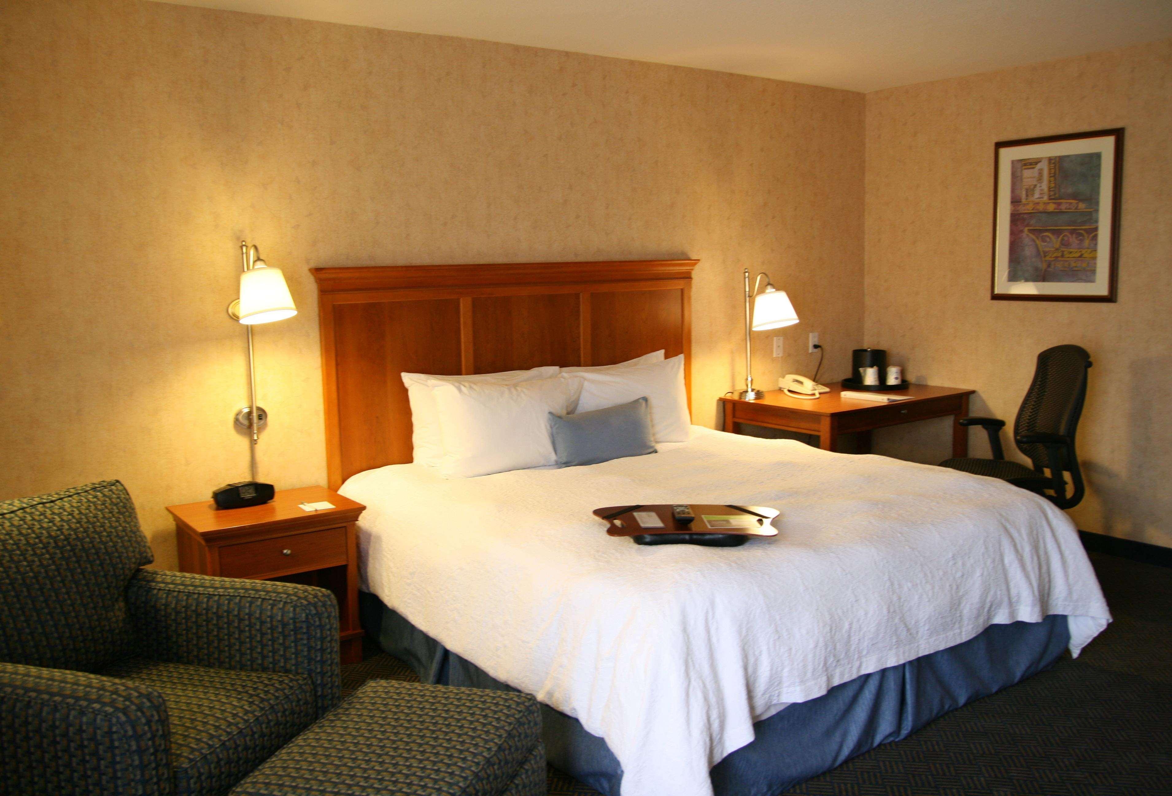 Hampton Inn San Marcos Room photo