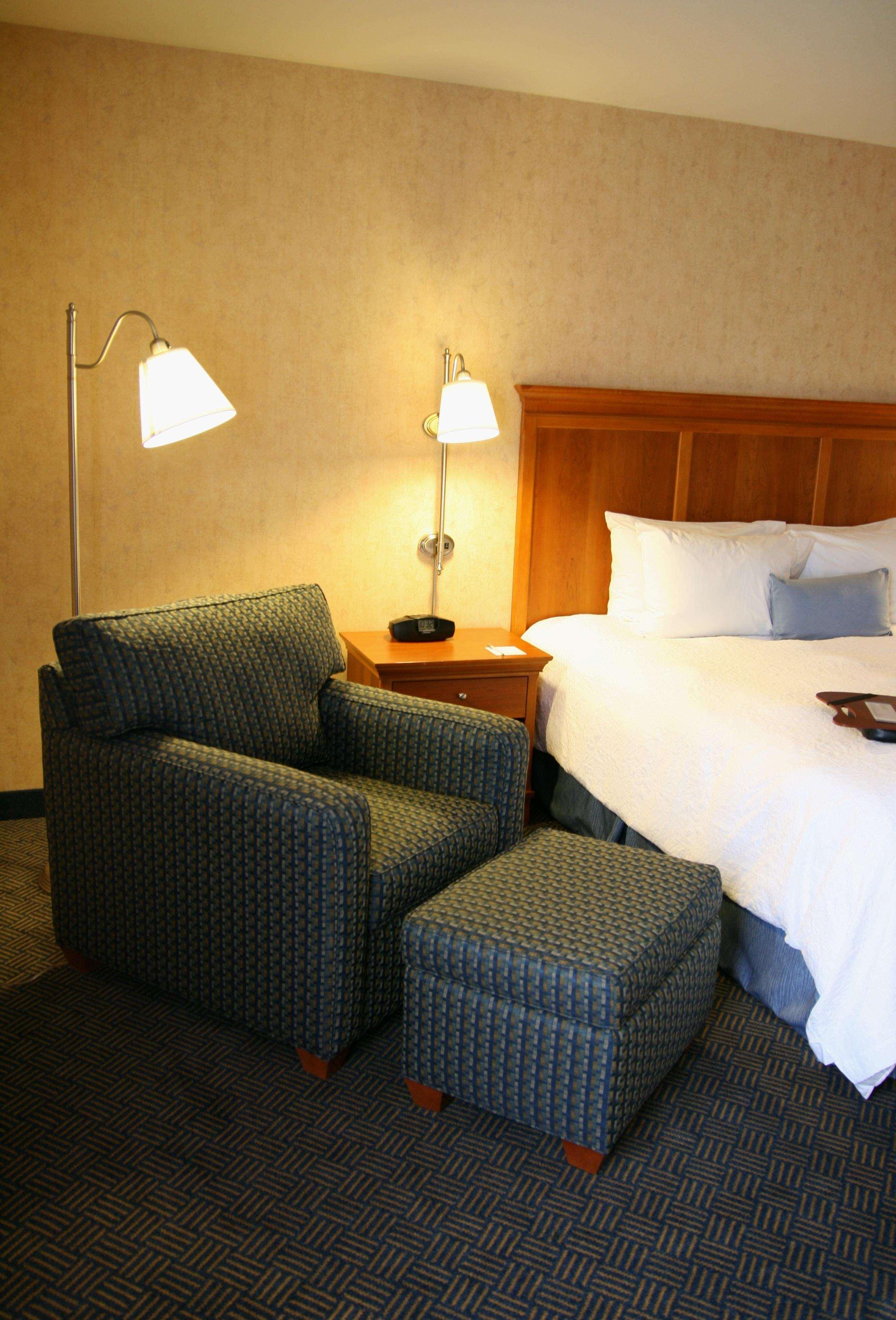 Hampton Inn San Marcos Room photo