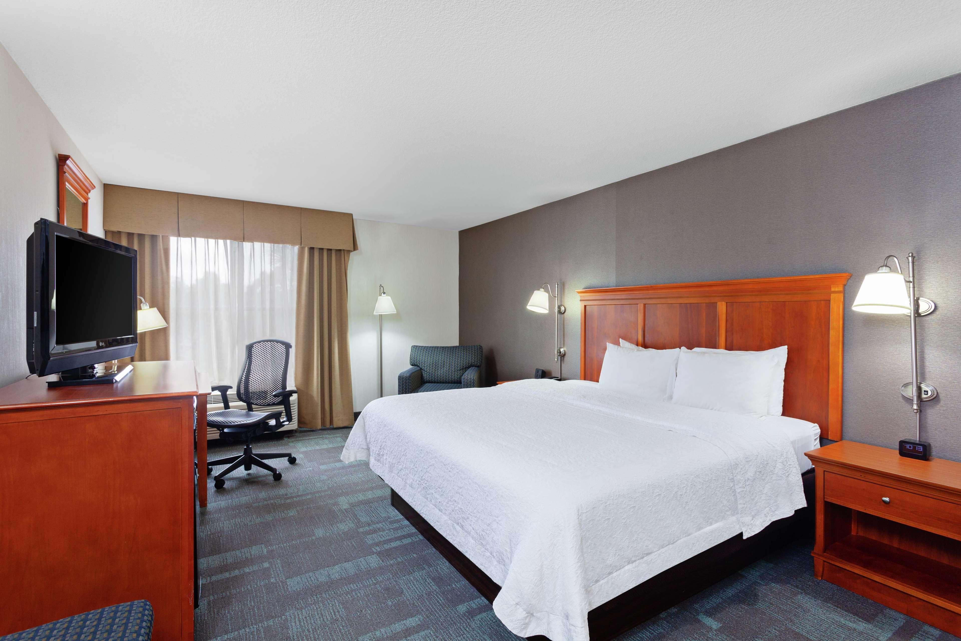 Hampton Inn San Marcos Exterior photo