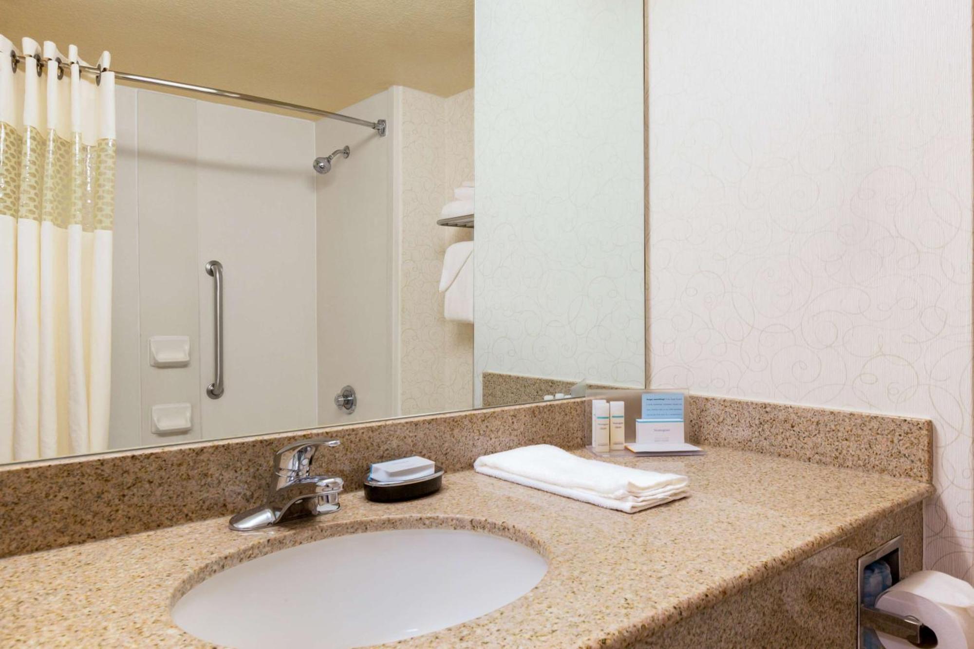 Hampton Inn San Marcos Exterior photo