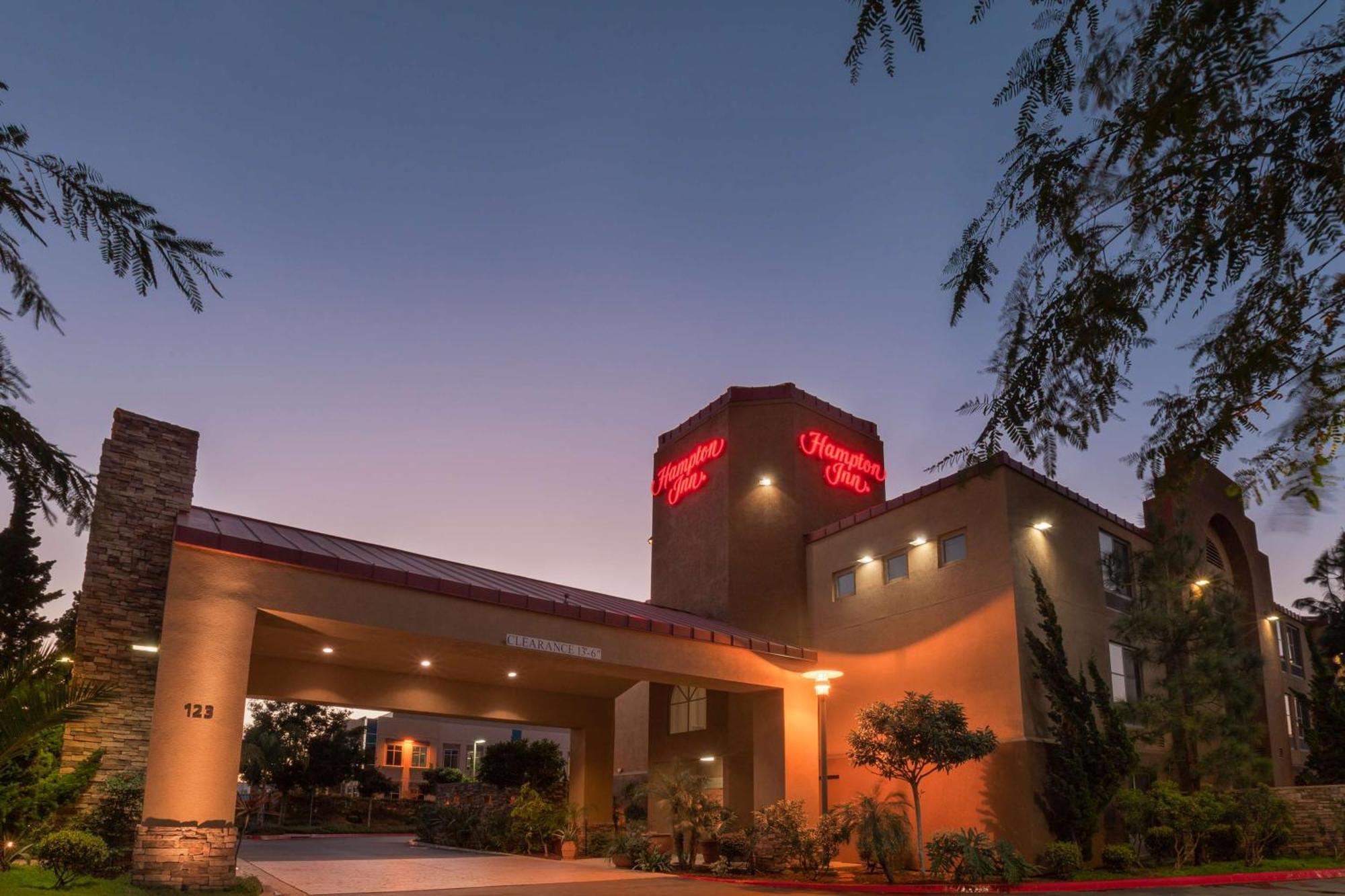 Hampton Inn San Marcos Exterior photo